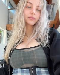 Hailey Knox (@haileyknoxmusic) • Instagram photos and videos