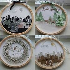 Meine Weihnachtlich Dekorierten Stickrahmen Fur Den Weihnachtsmarkt Stickrahmen Weihnachten W Stickrahmen Weihnachtlich Dekorieren Weihnachtlich Gestalten