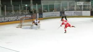 Sport zimowe hokej na lodzie. Petr Cech Zadebiutowal W Meczu Hokeja Na Lodzie Od Razu Zostal Bohaterem Wideo Sport Wp Sportowefakty