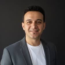 Abrdn Grubu, akıllı yatırımcı eğitimi projesini hayata geçirerek Profesör  Mehmet Hüseyin Bilgin ile Serin Altay'ın iş birliğiyle çoklu medya  etkileşimli eğitim materyalleri hazırladı. Bu materyaller, halkın finansal  riskleri ve yatırım kararlarını daha