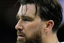 Travis Kelce leans out to play next season. That's right my chiefs we'll  have more Kelce for a while.