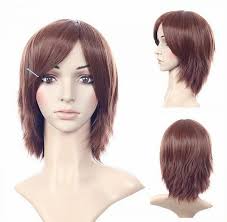 Mittellange Abgestufte Kurzhaarige Rutschige Prettyland Perucken Fur Den Alltag Perucke Kurze Haare Mit Stufen Perucken Frisuren