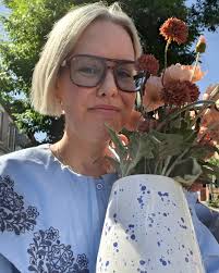 An eventful few weeks filled with friends, flowers and delusional DIY 1&2.  Chelsea Flower Show with @boden (AD/PR event), my pal also turned up in  stripes of course! 3&4. More flowers and