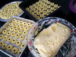 Biskut semperit adalah biskut tradisional wajib menjelang musim perayaan. Resepi Semperit Susu Rangup Di Luar Resepi Kek Puding Facebook