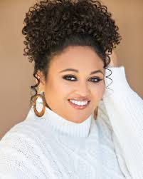 Photographer for graduation photos in May?