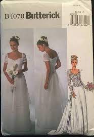 Butterick Wedding Gown Sweetheart Neckline Scallop Edge Lace Bodice Lace Sleeves Over Skirt Detachable Train Size 6 10 Pattern B4070 P156 Bridal Dress Patterns Bridal Sewing Patterns Wedding Dress Patterns