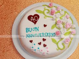 Venticinque anni di matrimonio sono un traguardo importante, vi auguriamo di superarlo ed arrivare ai cinquanta così felici come oggi! Immagini Auguri Anniversario Di Matrimonio