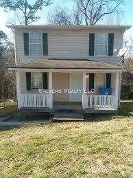 Beautiful 3 Bedrooms 1 5 Baths With Two Level Home In East Brainerd Located At 719 Frazier Cir Chattanooga Renting A House Interior Balcony Level Homes