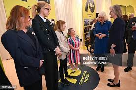 71 Vicky Davis Photos & High Res Pictures