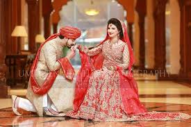 Get a glimpse of all the best wedding couple portraits, bridal portraits, groom portraits, and candid moments that deserve to be put on display. Indian Wedding Photography Indian Wedding Photography Couples Indian Wedding Photography Poses