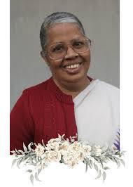 Alice Casper's Instagram, Twitter & Facebook