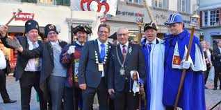 Waldstätterstrasse 10 6003 luzern telefon *041 210 53 50. Luzerner Rundschau Vom Maartbuur Zum Prasidenten