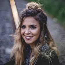 Brenda Headen's Instagram, Twitter & Facebook