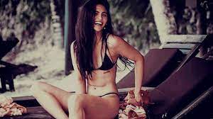 Smile Is The Best Makeup Any Girl Can Wear Lovi Poe GIF - Smile Is The Best  Makeup Any Girl Can Wear Lovi Poe Pretty - Discover & Share GIFs