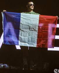 William grigahcine, better known by his stage name dj snake, is a french dj, rapper and producer mixing hip hop and electronic music. Dj Snake Wikipedia