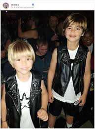 Los Hijos De Shakira Y Pique Dos Simpaticos Mini Rockeros