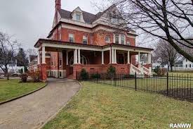 213 Oakwood Pl Eau Claire Wi 54701 Old Houses For Sale Victorian Homes Old Houses