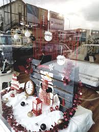 Vitrine De Noel A Gagny Dans Notre Magasin Tollens Christmas Xmas Deco Vitrine Noel Vitrine Noel Deco Noel