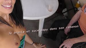 Une MILF branle et suce papy dans son cabanon. | Pornotrash Officiel