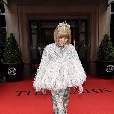 Pamsnusnu me relaja durante el partido del Mundial de fútbol con su entrepierna expuesta