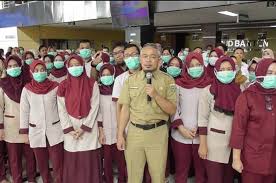 Pak danhil anzar yang merupakan juru bicara menhan prabowo. Walau Gaji Cleaning Service Di Rumah Sakit Naik Hingga 3 Kali Lipat Namun Justru Banyak Yang Pilih Mundur Kenapa