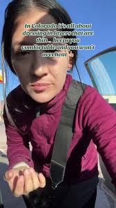 How to Dress in Colorado in March