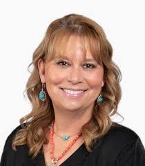 Shelly Black's Instagram, Twitter & Facebook