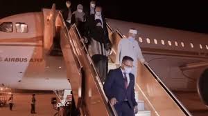Ali orang yg akan mewakili indonesia berbaiat kepada al mahdi. Religious Affairs Minister Says Private Jet Trip To Saudi Arabia Was Fully Sponsored Video Coconuts Kl