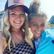 Gorra clásica de camionero de perfil medio con bandera de EE. UU.