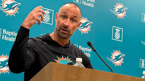 Dolphins trade down with Dallas in NFL draft, add two extra picks