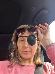 Weimaraner causes corneal abrasion to owner