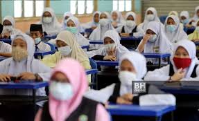 Sehingga tahun 2010, sebelas (11) srai telah diwujudkan di 8 daerah. Berita Harian On Twitter Calon Peperiksaan Penilaian Sekolah Rendah Agama Psra Memasuki Dewan Peperiksaan Di Sekolah Rendah Agama Integrasi Tengku Ampuan Fatimah Klang Indeks Pencemaran Udara Mencatatkan Klang Dengan Bacaan 158 Tidak