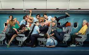 Los Amantes Pasajeros Clase Turista Boletos De Avion Baratos Boletos De Avion