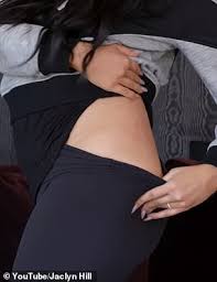 Jessica has come to the doctors seeking help with her lifelong weight struggle, which she fears is going to kill her. Youtube Star Jaclyn Hill Shows Off Her New Stretch Marks Daily Mail Online