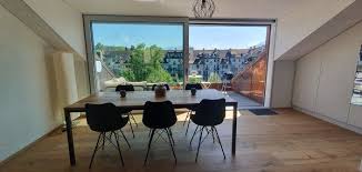 Attraktive möblierte wohnungen zur zwischenmiete für jedes budget! Charmante 3 5 Zimmer Dachwohnung In Luzern Zu Vermieten Wohnung Wohnung Mieten 2 Zimmer Wohnung