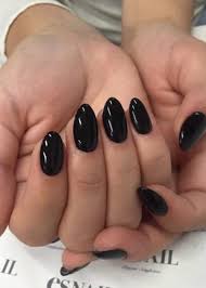 Love coffin nails but not the long length? Ariel Winter S Nail Polish Nail Art Steal Her Style