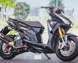 Pasang drl fleksible 2 warna di vario 125 mazped via mazped.wordpress.com. 17 Modifikasi Vario 150 Hitam Terbaru 2020