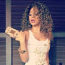 Myriam fares live wedding performance doha ميريام فارس تغني مباشر في الأفراح الدوحة. Ù…ÙŠØ±ÙŠØ§Ù… ÙØ§Ø±Ø³ ØªØ£Ø«Ø±Øª Ø¨Ù‚ØµØ© Ø§ØªÙ‡Ø§Ù… Choufijdid Com