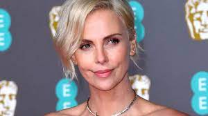 Charlize Theron Premiere Jetzt Zeigt Sie Ihre Beiden Adoptivtochter Zum Ersten Mal