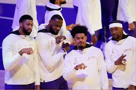 The los angeles lakers had their ring ceremony on opening night spoiled by the l.a. Los Angeles Lakers Receive Nba Championship Rings In An Empty Arena With No Fans