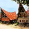 Minimalist home design is a design house that the current trends, namely a house with a simple concept but does not leave the impression of a modern, minimalist concept can be seen on the colors used and the form banngunannya. 1