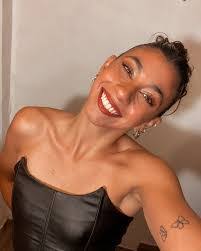 Abril Vidal's Instagram, Twitter & Facebook