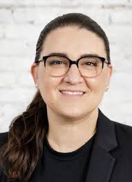 Elaine Hartline's Instagram, Twitter & Facebook