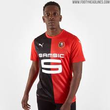 They compete in ligue 1, the top tier of french football, and play their home matches at the roazhon park. Stade Rennais 19 20 Home Kit Released Footy Headlines