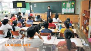 Seragam sekolah terkadang memiliki desain yang monoton atau ketinggalan jaman. Sistem Pendidikan Di Korea Selatan Gurune Net