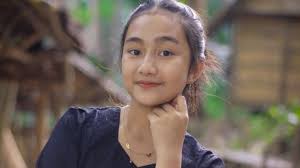 Profil dan Fakta Rumsyah Baduy, Jadi Viral Usai Buat Konten Bersama Vilmei