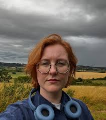 Peach Juice is out now!!! Listen to my favourite little tune, produced by  Oli Barton-Wood and mixed by Isabel Gracefield here:  https://ffm.to/lindsaymunroe-peachjuice