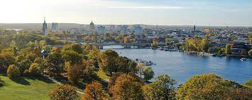 But 16 years later, in 2005, it was brought back to the screen with a whole new cast of actors and has been ongoing ever since. Housing In Potsdam Housing Preparing Your Stay Welcome Center Potsdam University Of Potsdam