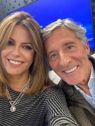 Que suerte tuve hace unos días de estar con este gran profesional y amigo  Eduardo Sancho, periodista español que junto a mi adorado y querido padre  Jesús Álvarez y David Cubero fue