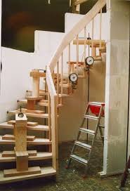 Ja Die Halt Auch Treppe Holztreppe Ce Zeiche Treppenmeister Unnerstall Treppen Abc Treppentechnik Treppe Holztreppe Und Holz